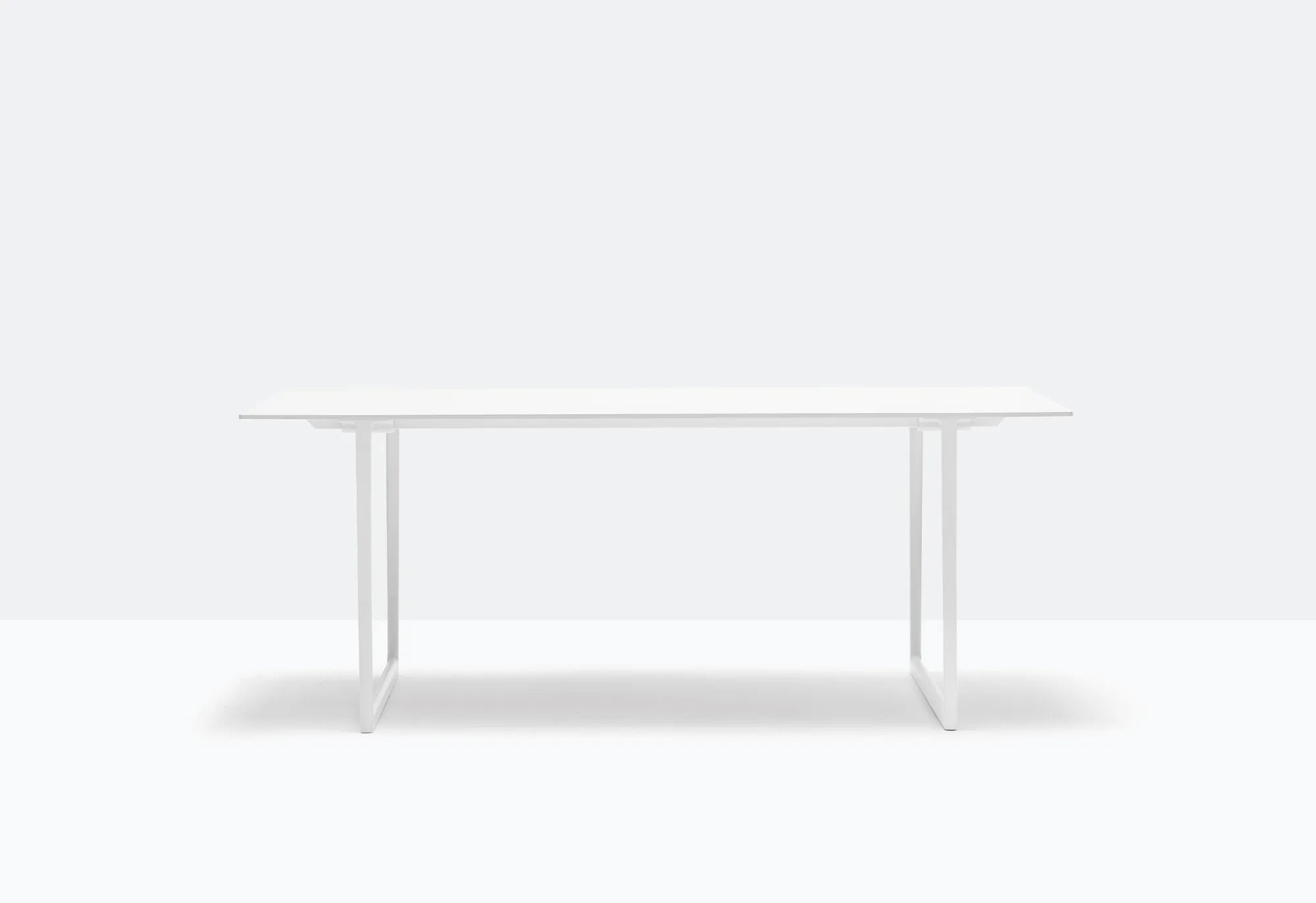TOA TABLE OUTDOOR - Basic Collection Kft.