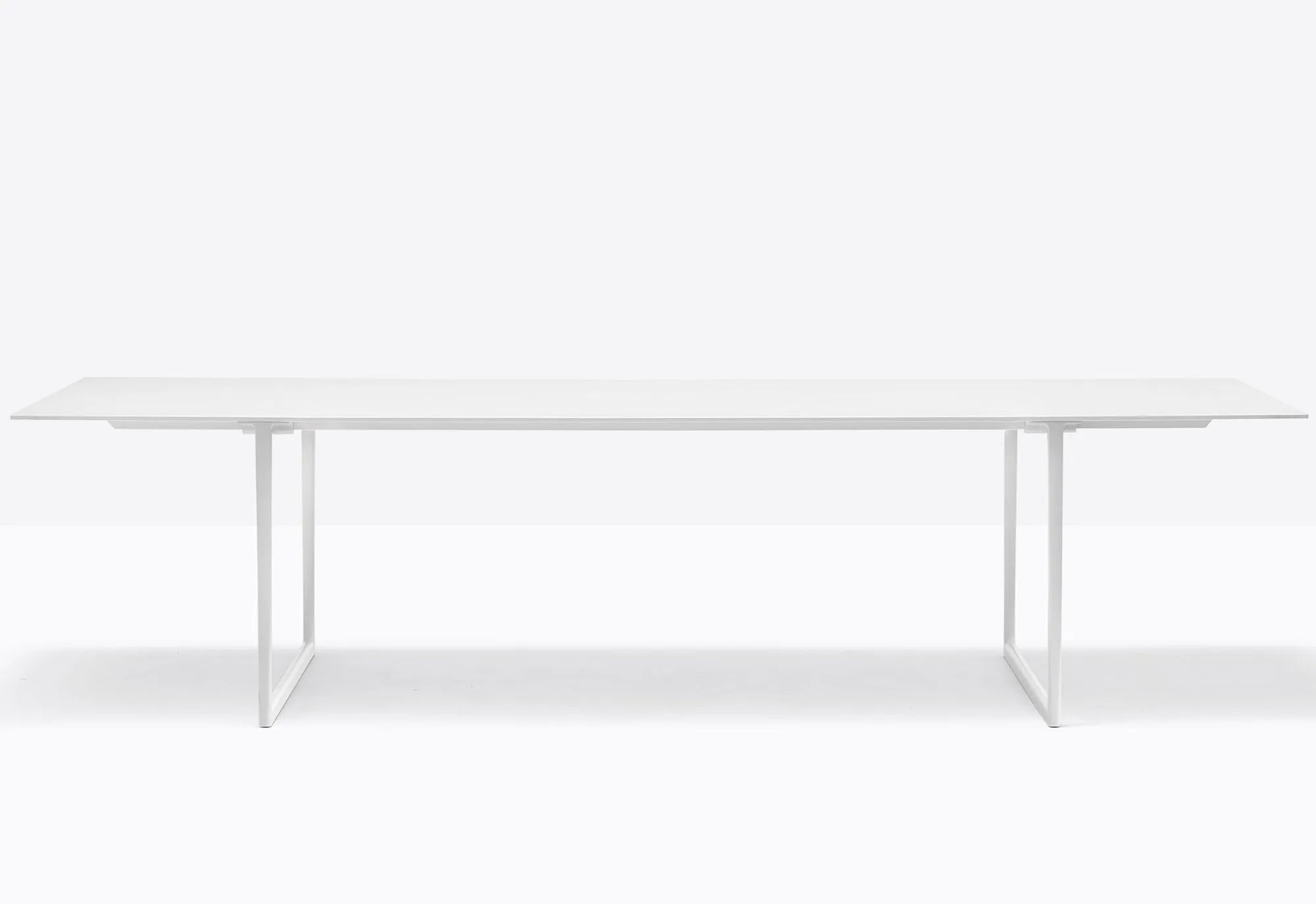 TOA TABLE OUTDOOR - Basic Collection Kft.