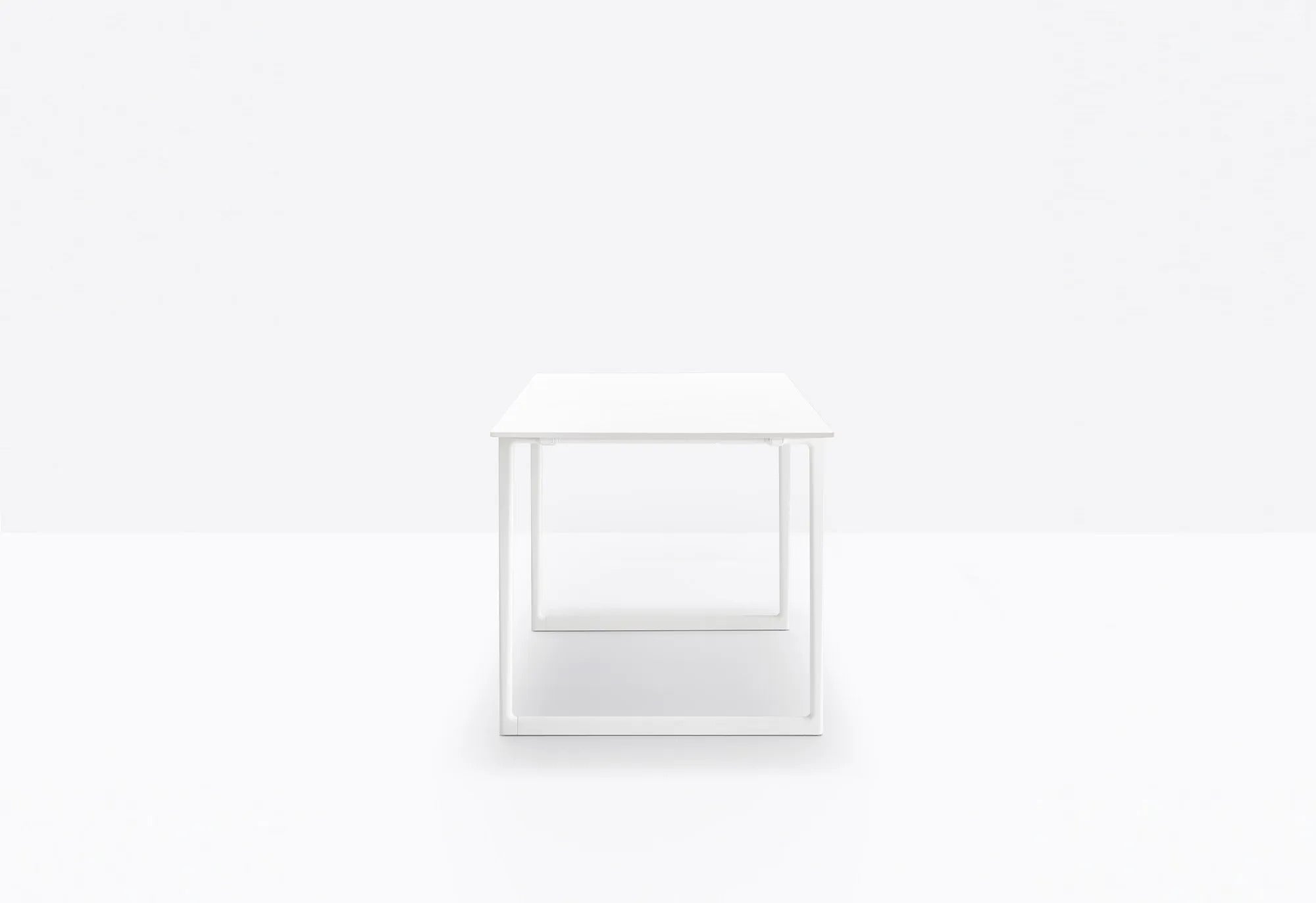 TOA TABLE OUTDOOR - Basic Collection Kft.