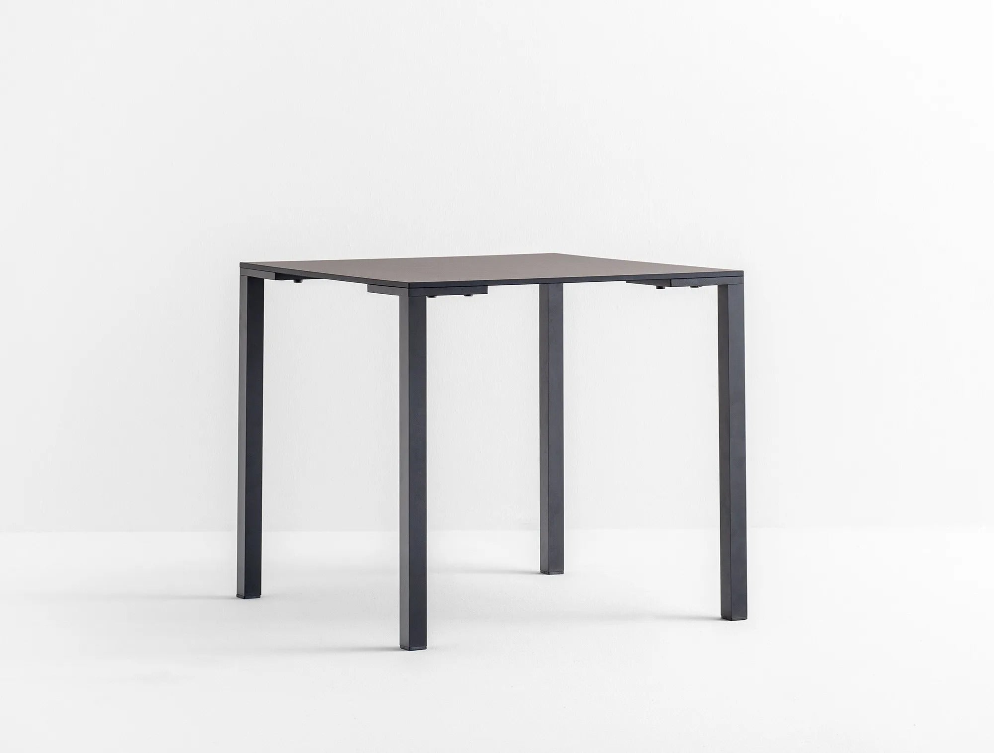 TOGO - Basic Collection Kft.