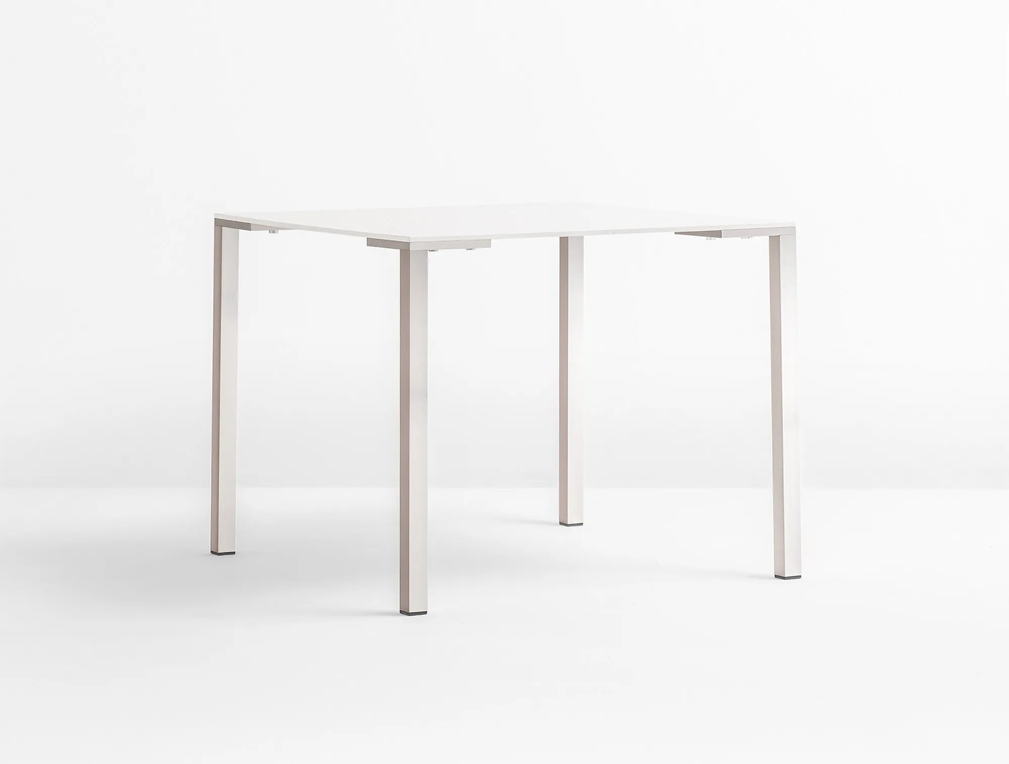 TOGO - Basic Collection Kft.