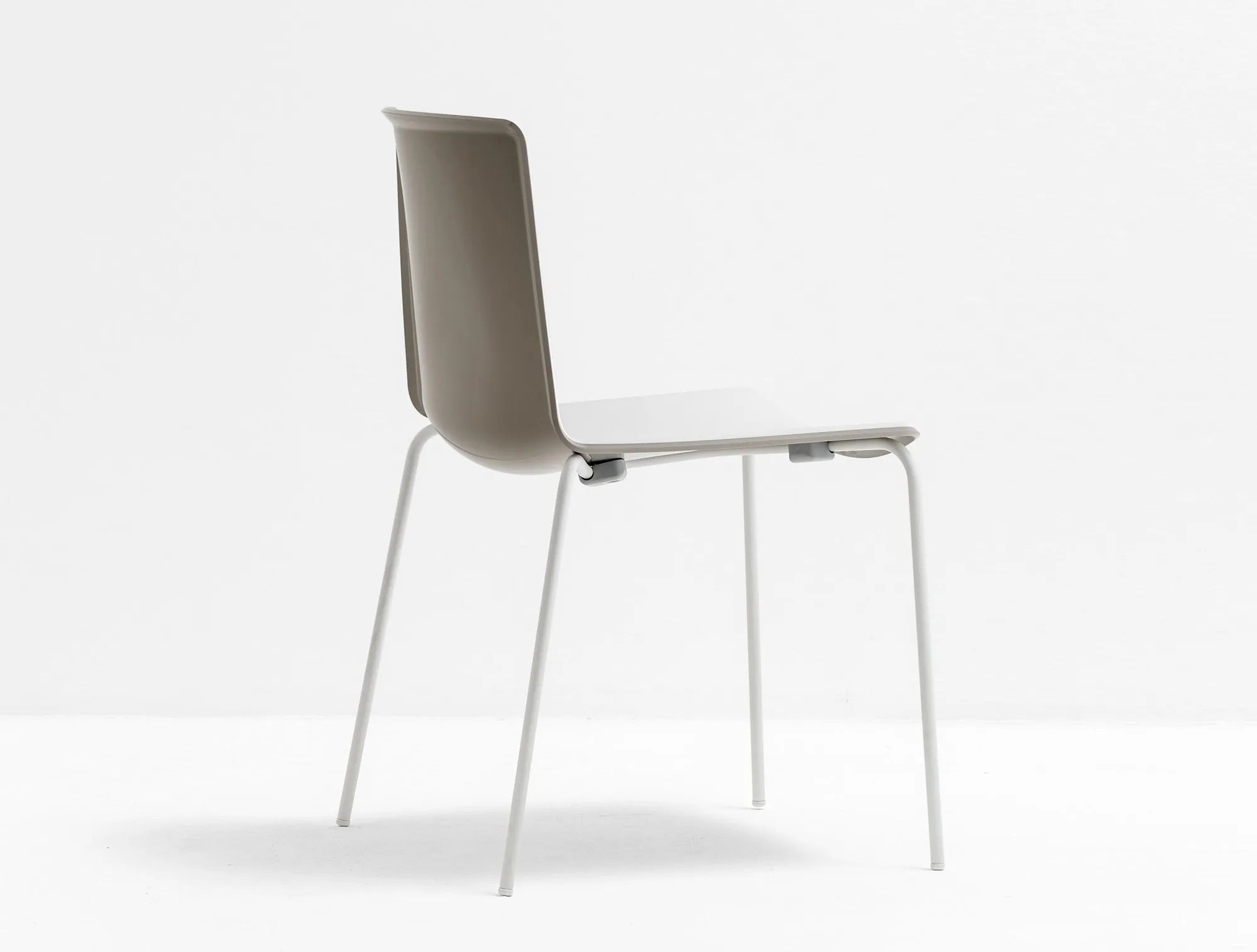 TWEET 890 - Basic Collection Kft.