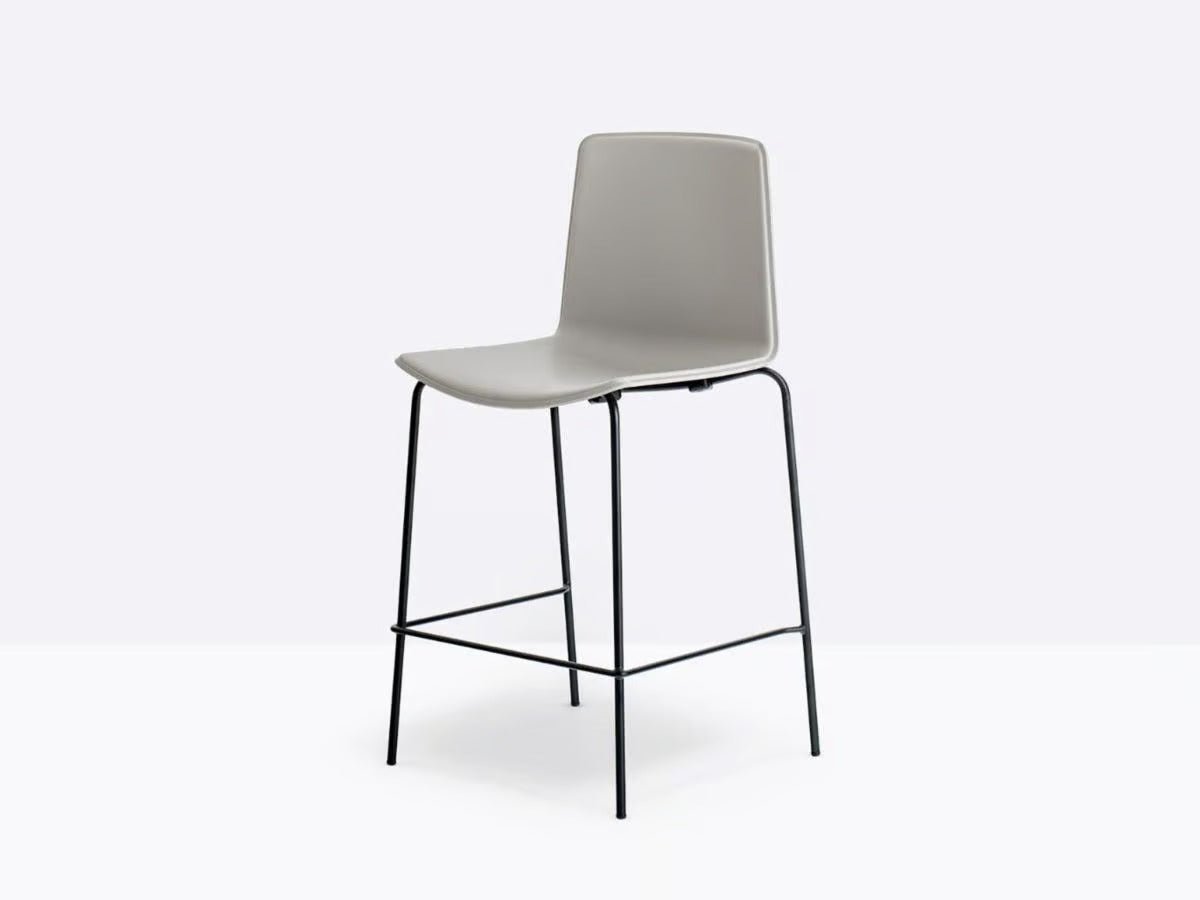 TWEET 892 - Basic Collection Kft.