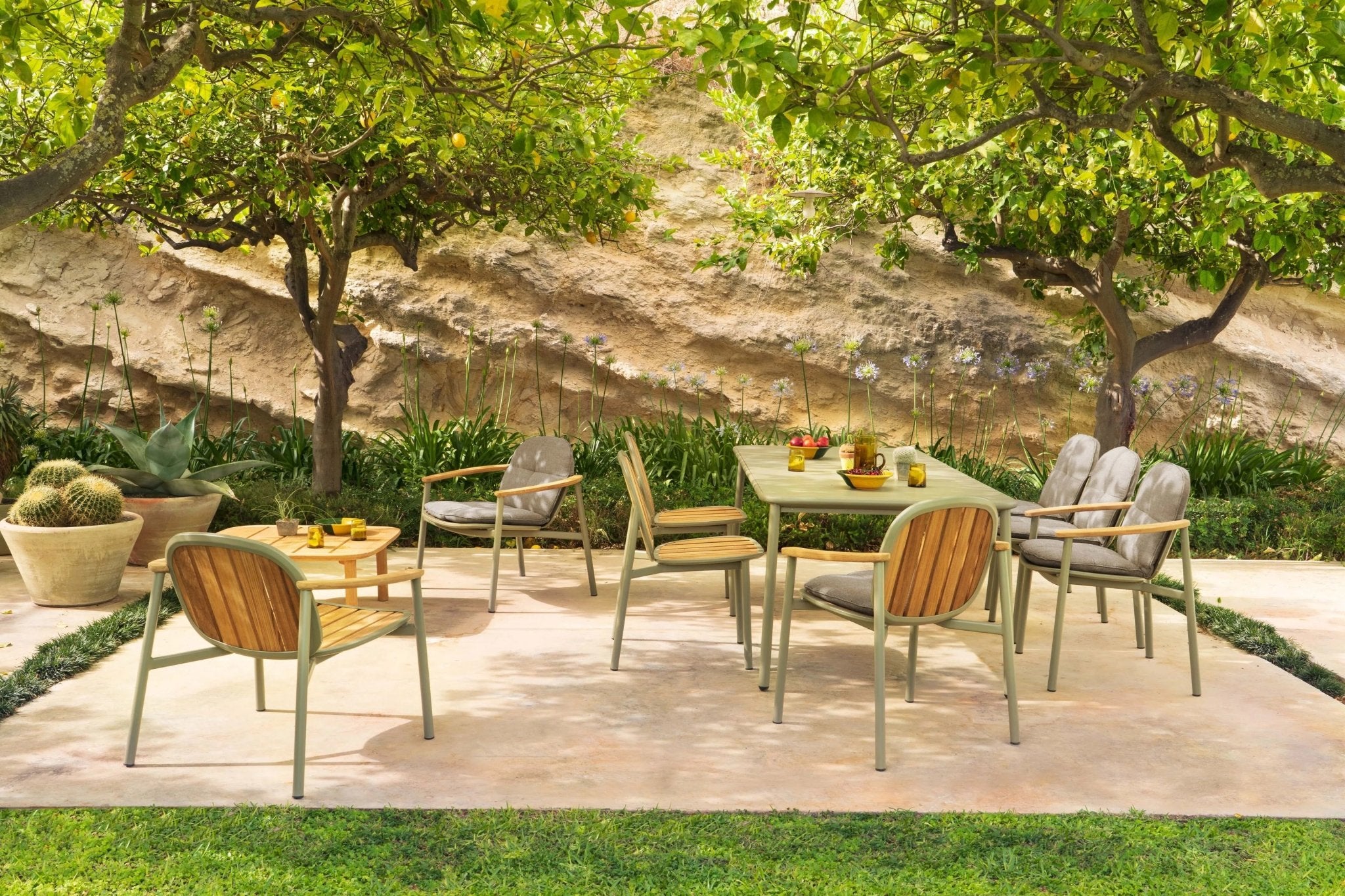 TWINS - Basic Collection Kft.